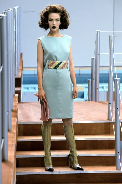 Look 12